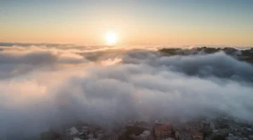 طقس لبنان يتأثر بسحب مرتفعة وضباب كثيف على المرتفعات حتى يوم الأحد